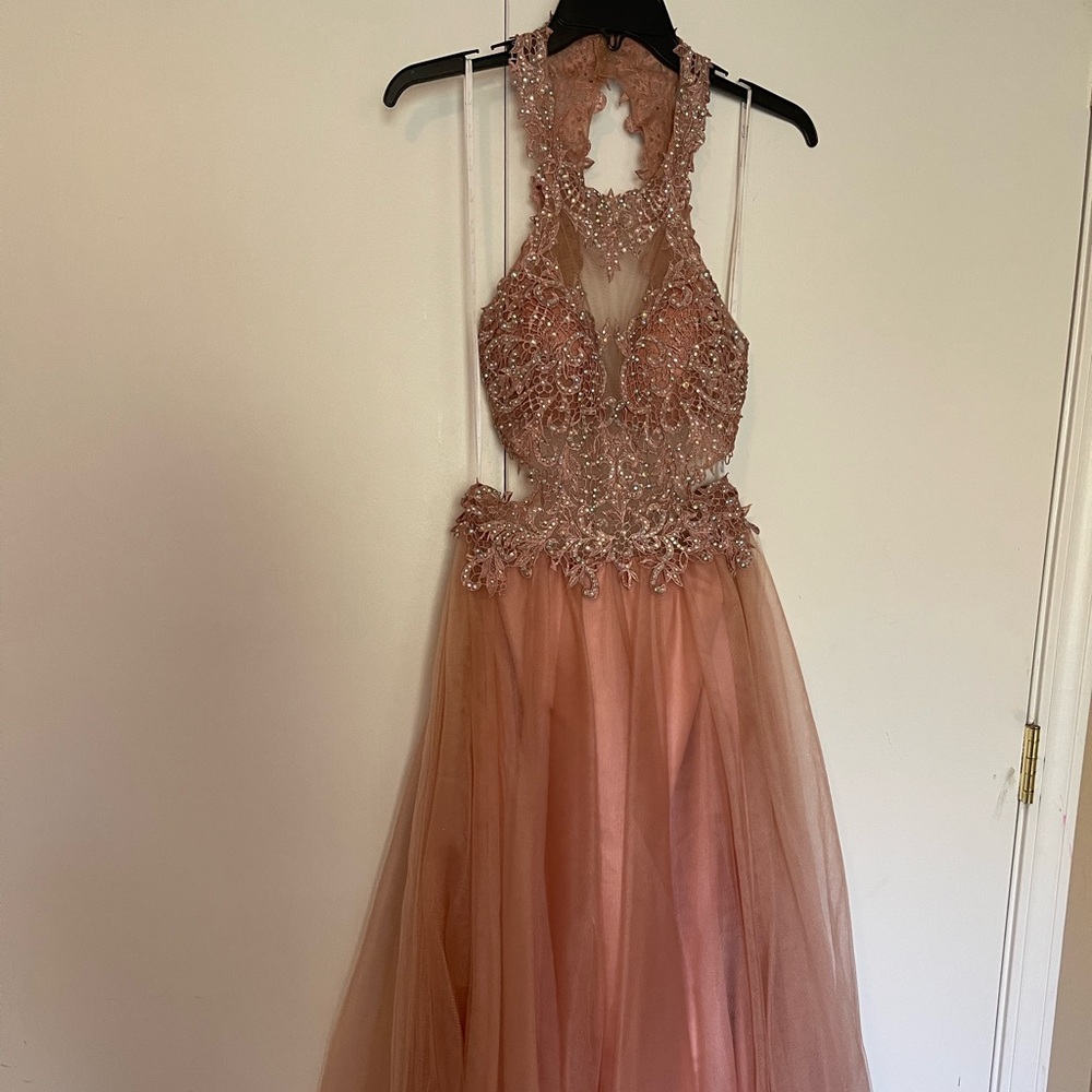 Camilla blush pink prom/ sweet 16 dress . Size 8